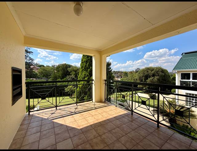 2 BEDROOM APARTMENT RENTED IN MONDEOR